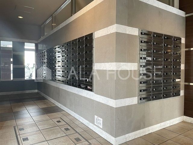 �Q�n������s�≮��1���ڂ̒��Ã}���V�����̃G���g�����X