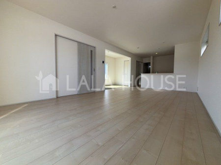 Qns}꒬ ̐VzˌẴrO