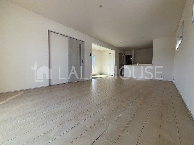 Qns}꒬ ̐VzˌẴrO