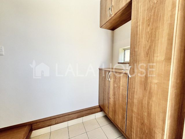 QnslK ̐VzˌĂ̐ʑEʏ