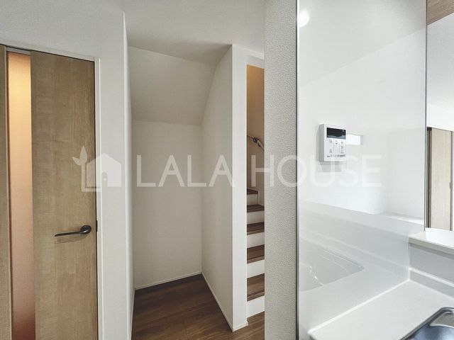 Qns㒬4ڂ̐VzˌĂ̎[