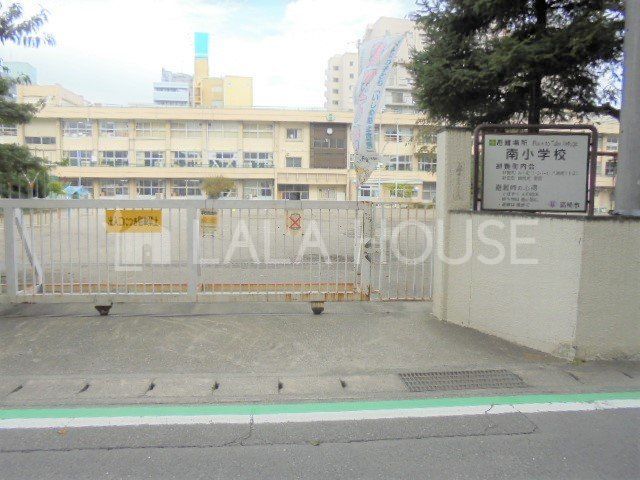 �Q�n������s�쒬4-4�̒��Ã}���V�����̎��ӊ�