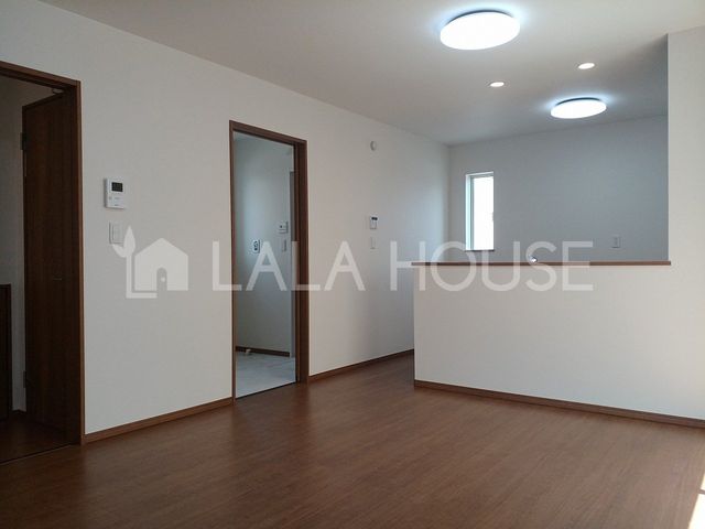 QnOs\1ڂ̐VzˌẴrO