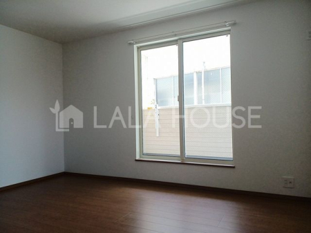 QnOs\1ڂ̐VzˌĂ̂̑