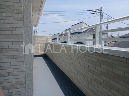 QnOsVc ̐VzˌẴoRj[