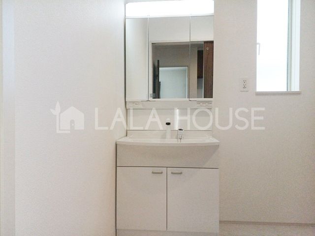 �Q�n���O���s������3���ڂ̐V�z��ˌ��Ă̐��ʑ�E���ʏ�