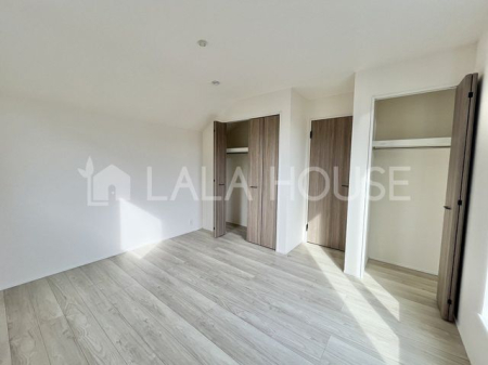 �Q�n������s���蒬 �̐V�z��ˌ��Ă̂��̑�����