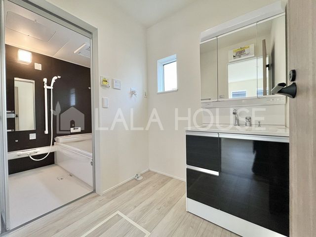 �Q�n������s���蒬 �̐V�z��ˌ��Ă̐��ʑ�E���ʏ�