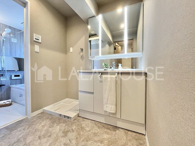 �Q�n������s������3���ڂ̒��Ã}���V�����̐��ʑ�E���ʏ�