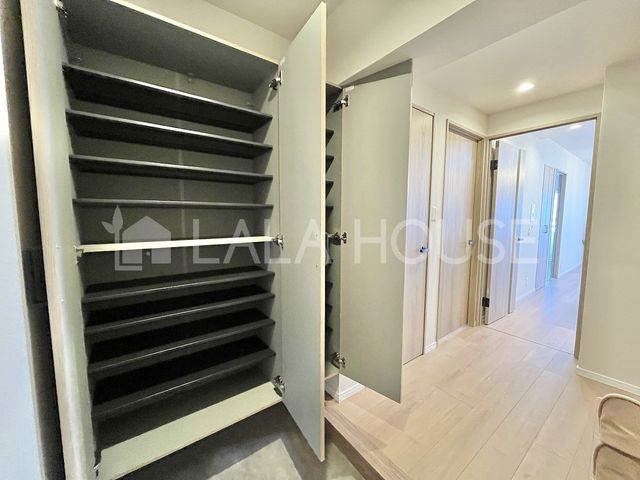 �Q�n������s������3���ڂ̒��Ã}���V�����̎��[