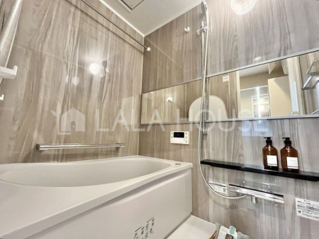 �Q�n���O���s��蒬2���ڂ̒��Ã}���V�����̗���