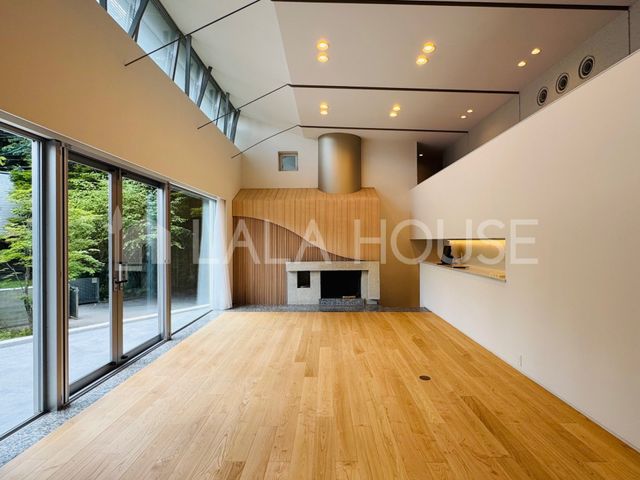 쌧kvSy򒬑厚q ̒ÈˌẴrO