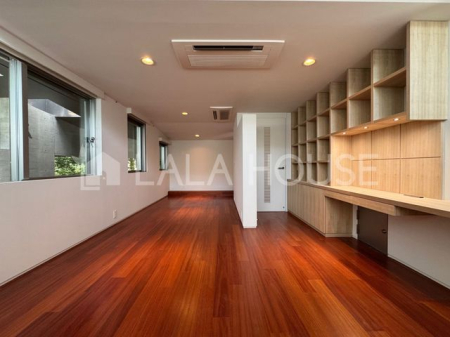 쌧kvSy򒬑厚q ̒ÈˌĂ̂̑