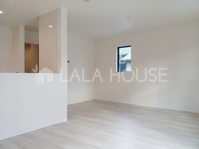 �Q�n���O���s������2���ڂ̐V�z��ˌ��Ẵ��r���O