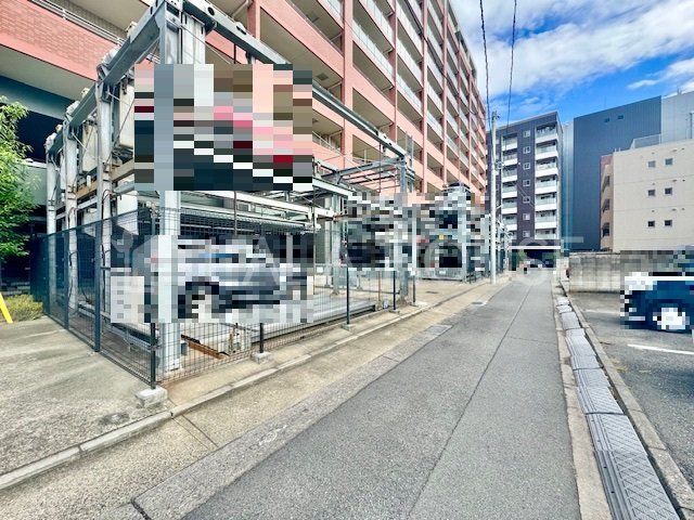 �Q�n���O���s��蒬2���ڂ̒��Ã}���V�����̒��ԏ�