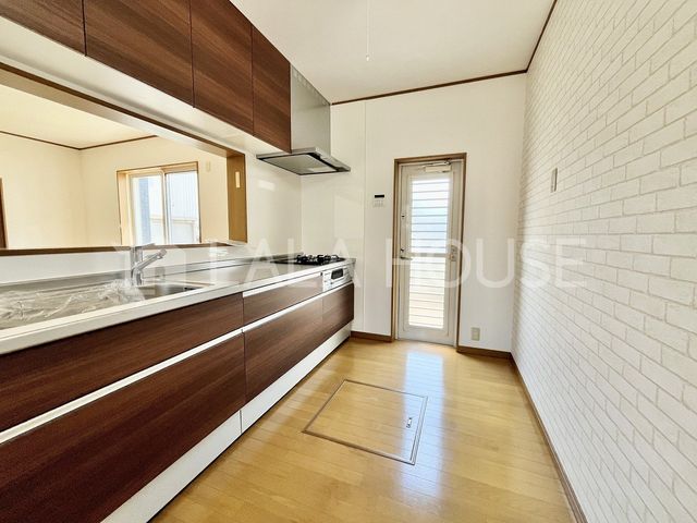 �Q�n������s���蒬 �̒��È�ˌ��ẴL�b�`��