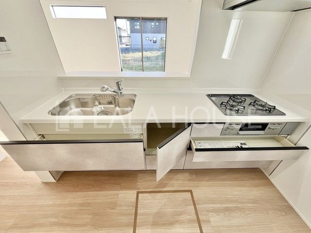 �Q�n������s���V�钬 �̐V�z��ˌ��ẴL�b�`��