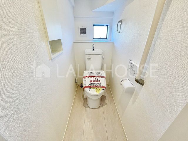 �Q�n������s���V�钬 �̐V�z��ˌ��Ẵg�C��