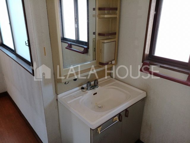 �Q�n������s�Ό��� �̒��È�ˌ��Ă̐��ʑ�E���ʏ�