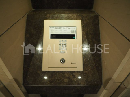 �Q�n������s�h��85-1�̒��Ã}���V�����̃G���g�����X