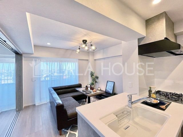 �Q�n������s���֒�235-5�̒��Ã}���V�����̃��r���O