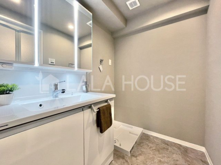 �Q�n������s���֒�235-5�̒��Ã}���V�����̐��ʑ�E���ʏ�