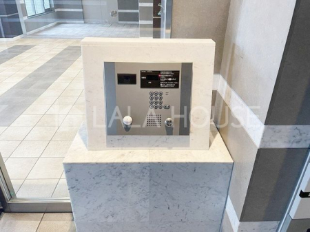 �Q�n������s�≮��1���ڂ̒��Ã}���V�����̃G���g�����X