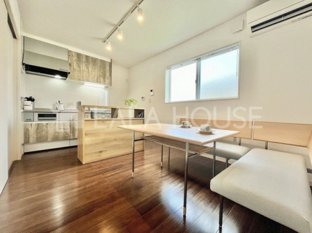 �Q�n������s���V�钬 �̒��È�ˌ��Ẵ��r���O