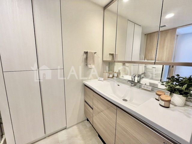 �Q�n������s�Ñ���47-1�̒��Ã}���V�����̐��ʑ�E���ʏ�