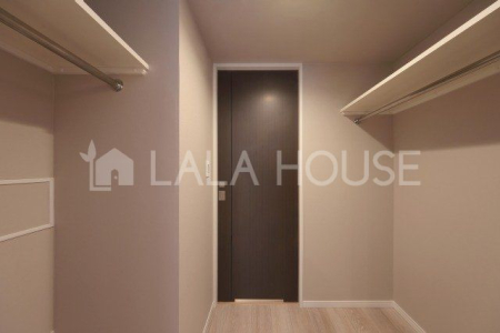 �Q�n������s�A����41-2�̒��Ã}���V�����̎��[