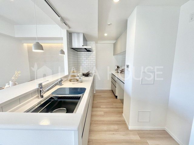 �Q�n������s�A����41-2�̒��Ã}���V�����̃L�b�`��