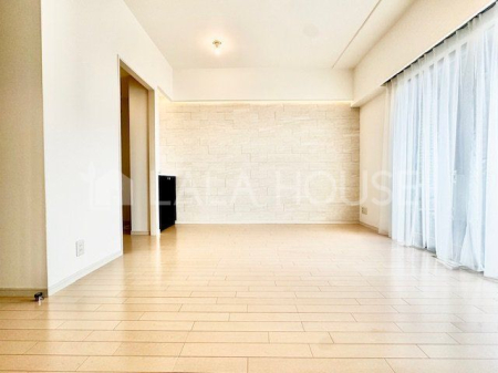 �Q�n���O���s��蒬2���ڂ̒��Ã}���V�����̃��r���O