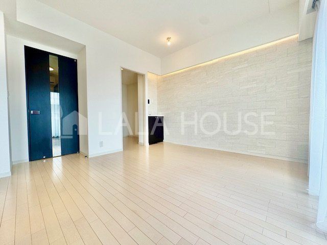 �Q�n���O���s��蒬2���ڂ̒��Ã}���V�����̃��r���O