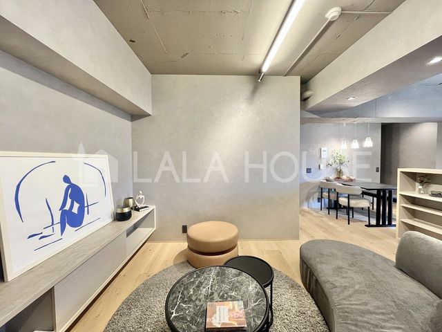 �Q�n������s�c�� �̒��Ã}���V�����̃��r���O