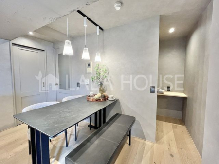 �Q�n������s�c�� �̒��Ã}���V�����̃��r���O