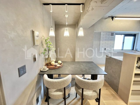 �Q�n������s�c�� �̒��Ã}���V�����̃��r���O