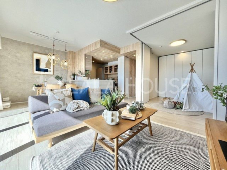 �Q�n������s�Ñ���47-1�̒��Ã}���V�����̃��r���O