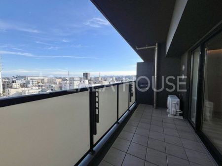 �Q�n������s�h��17-26�̒��Ã}���V�����̃o���R�j�[