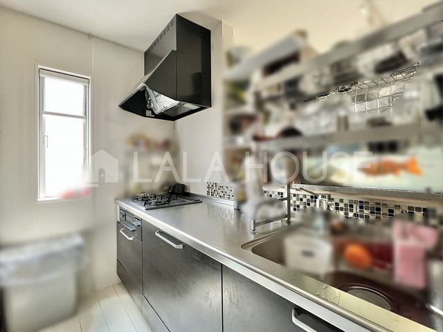 �Q�n������s���蒬 �̒��È�ˌ��ẴL�b�`��